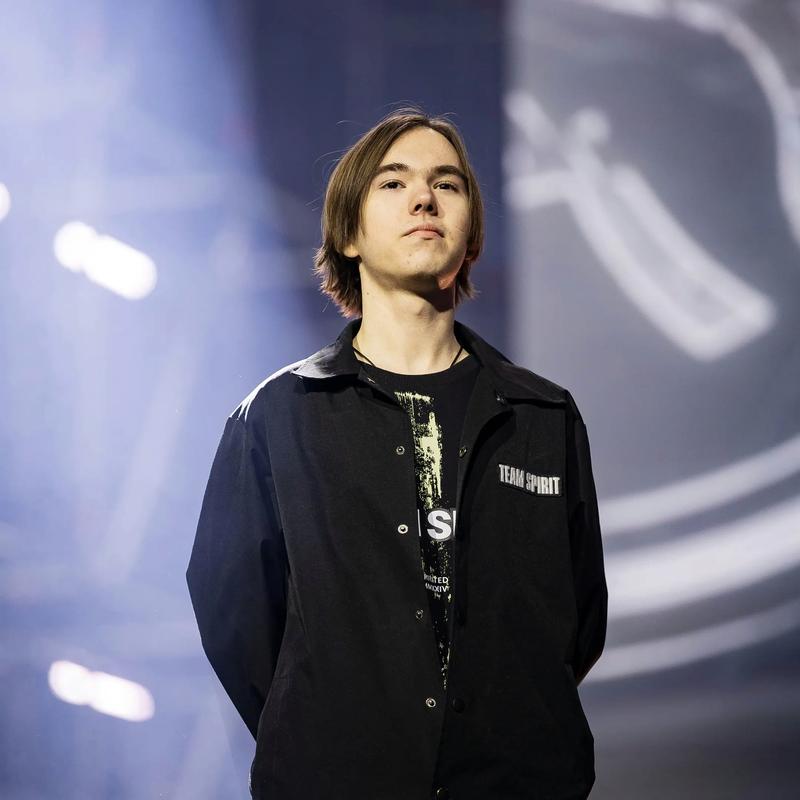 em